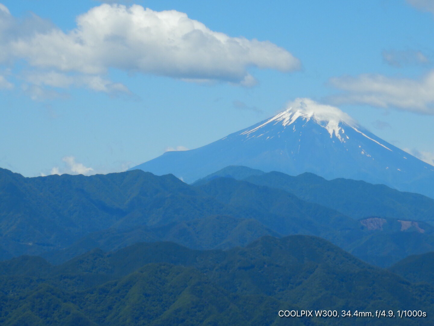 陣馬山から高尾山へ 縦走 久しぶりの富士山ドーン 飛行機さんの高尾山 陣馬山 景信山の活動データ Yamap ヤマップ