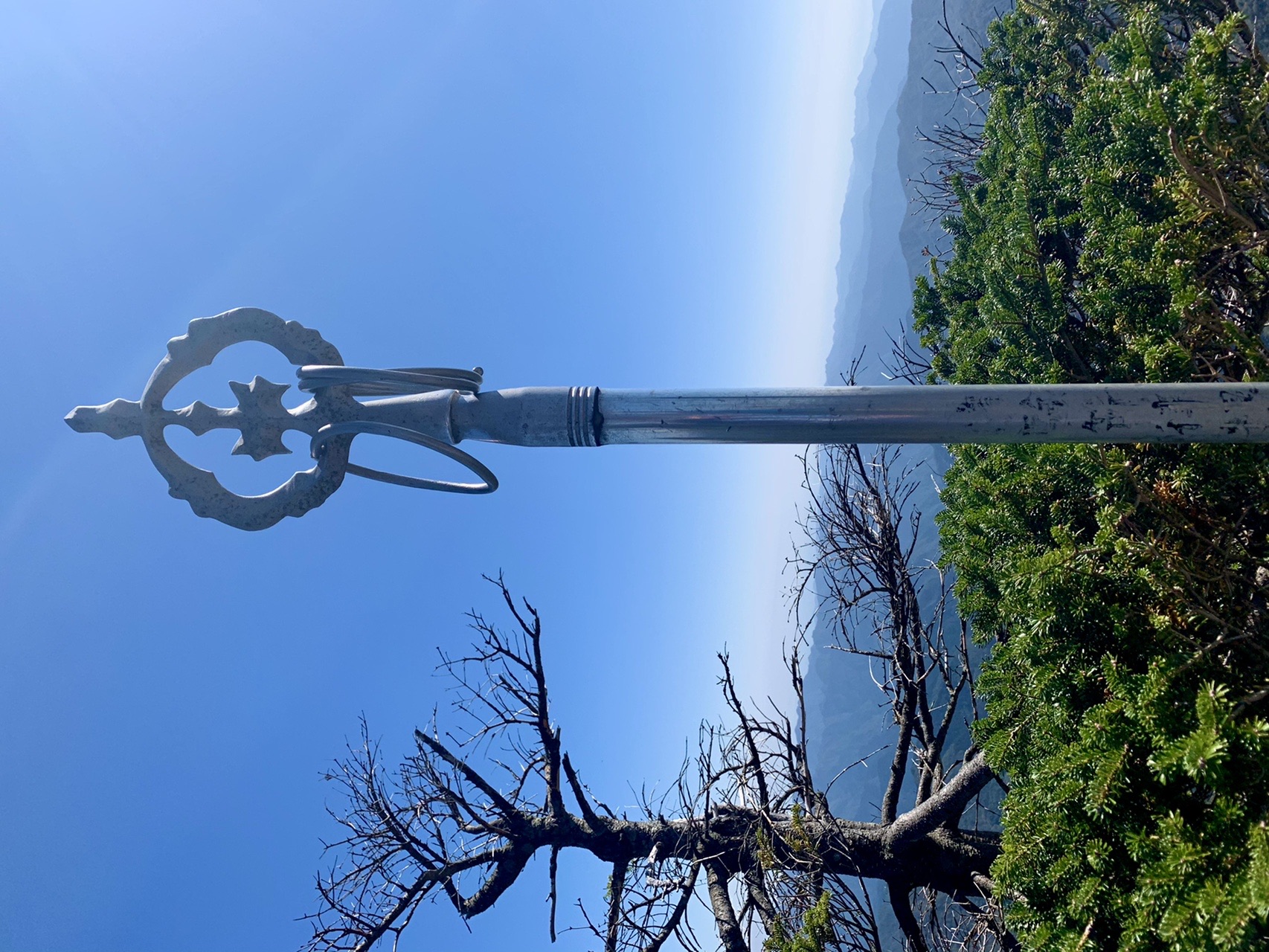 錫杖と青空 紅葉最高 弥山 八経ヶ岳 明星ヶ岳 Sae さんの八経ヶ岳の活動データ Yamap ヤマップ