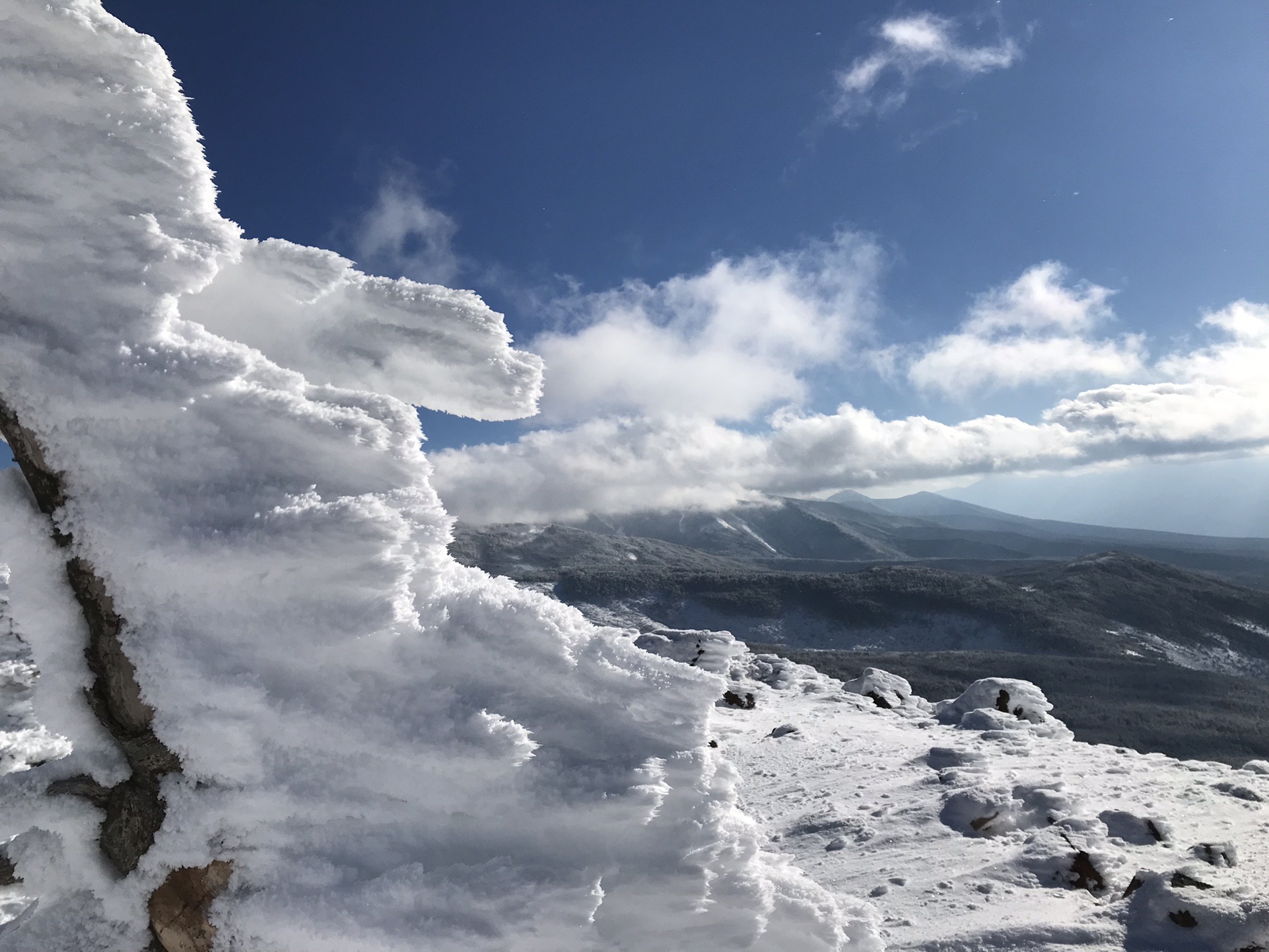 北横岳 南峰 北横岳 北峰 三ッ岳 雨池山 縞枯山 茶臼山 Mountrekさんの蓼科山 横岳 縞枯山の活動データ Yamap ヤマップ