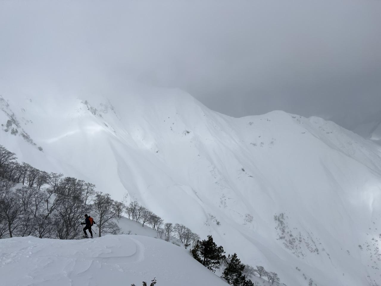 谷川岳・七ツ小屋山・大源太山 西黒尾根