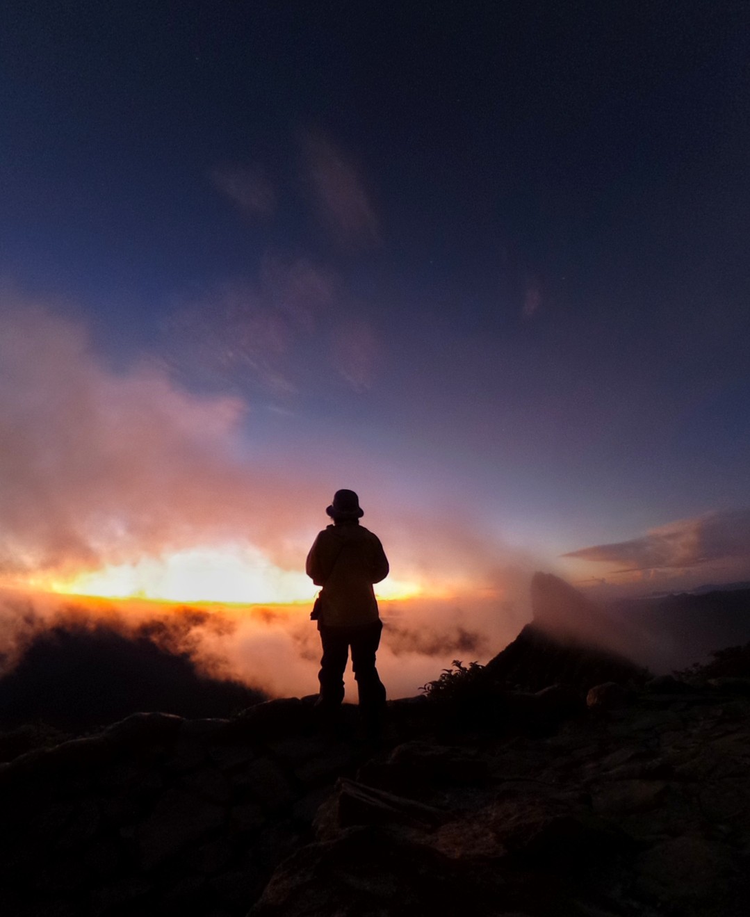 ニノ鎖小屋泊 石鎚山 Tamatebakoさんの石鎚山 堂ヶ森 二ノ森の活動データ Yamap ヤマップ