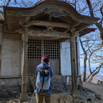 堂平山・笠山（乳房山）・大霧山 笠山(乳房山)
5/3にお祭りがあるようです