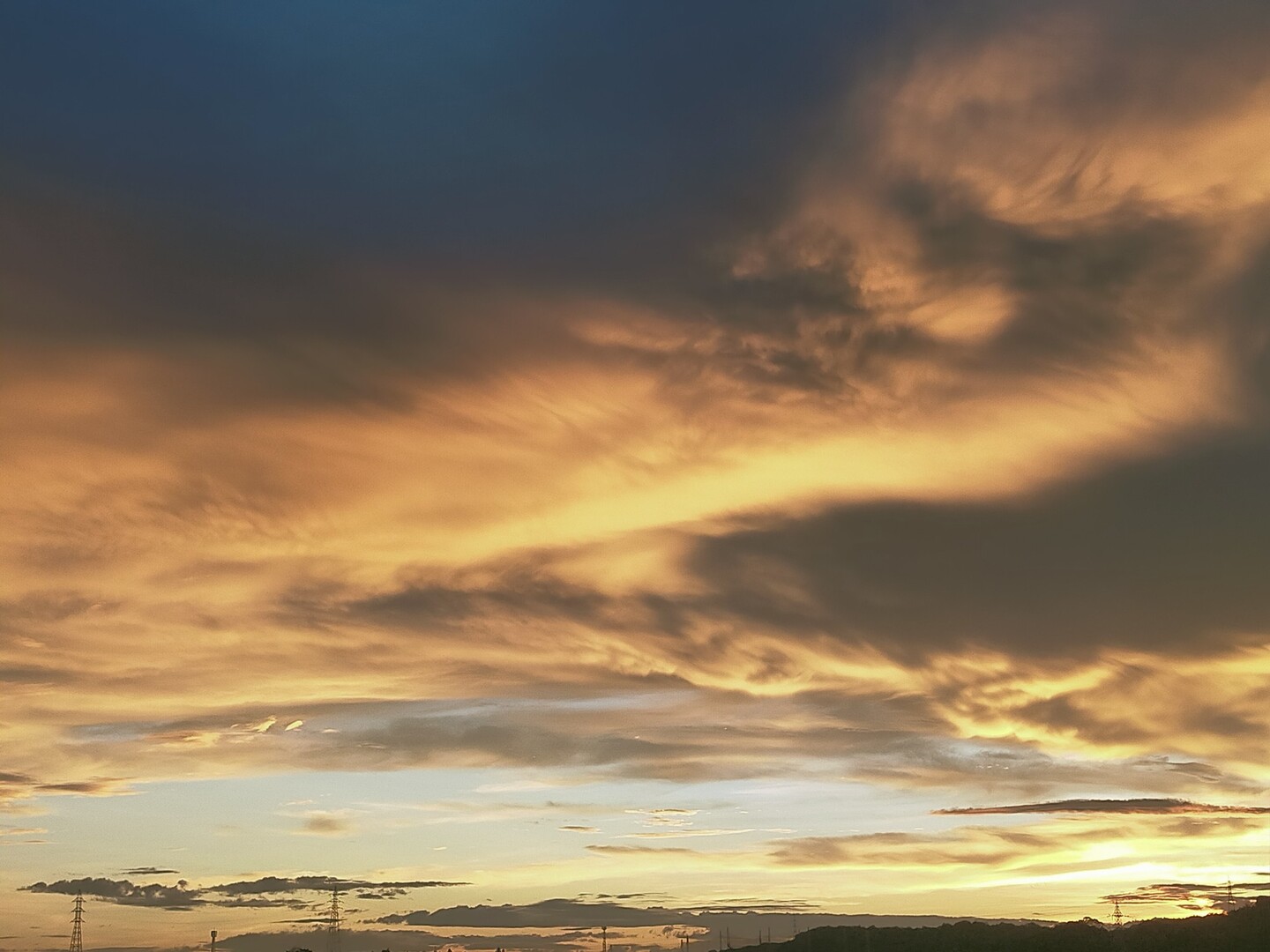 今さっきの夕暮れに、みんなで感動。空はフ... / ひだりさんのモーメント YAMAP / ヤマップ