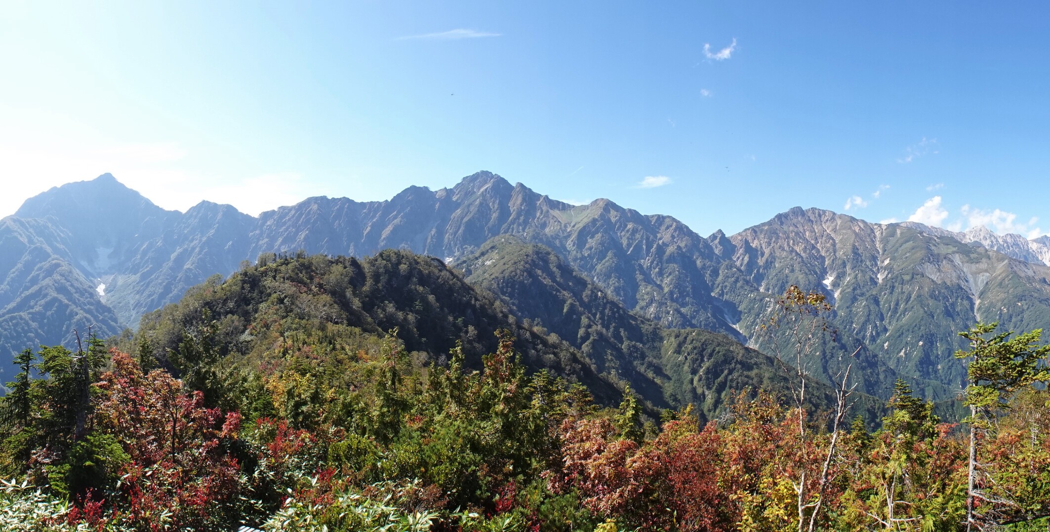 キレット小屋 五竜岳 遠見尾根 鹿島槍ヶ岳 五竜岳 五龍岳 唐松岳の写真80枚目 小遠見からの後立山連峰の展望 こんな素 Yamap ヤマップ