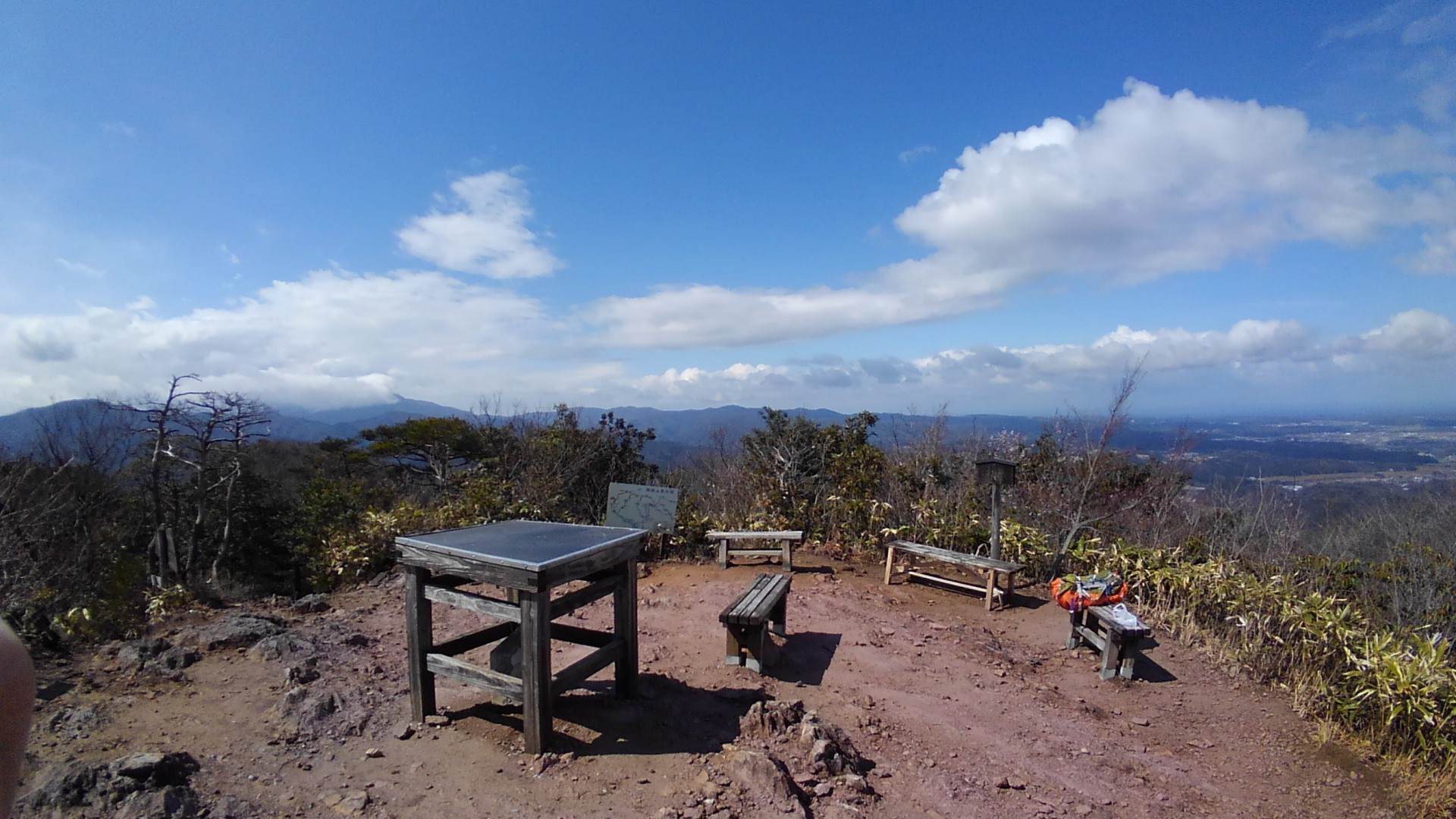 鞍掛山 石川県 春を感じた山歩き キイロイインプさんの鞍掛山 石川県 後山 三童子山の活動データ Yamap ヤマップ