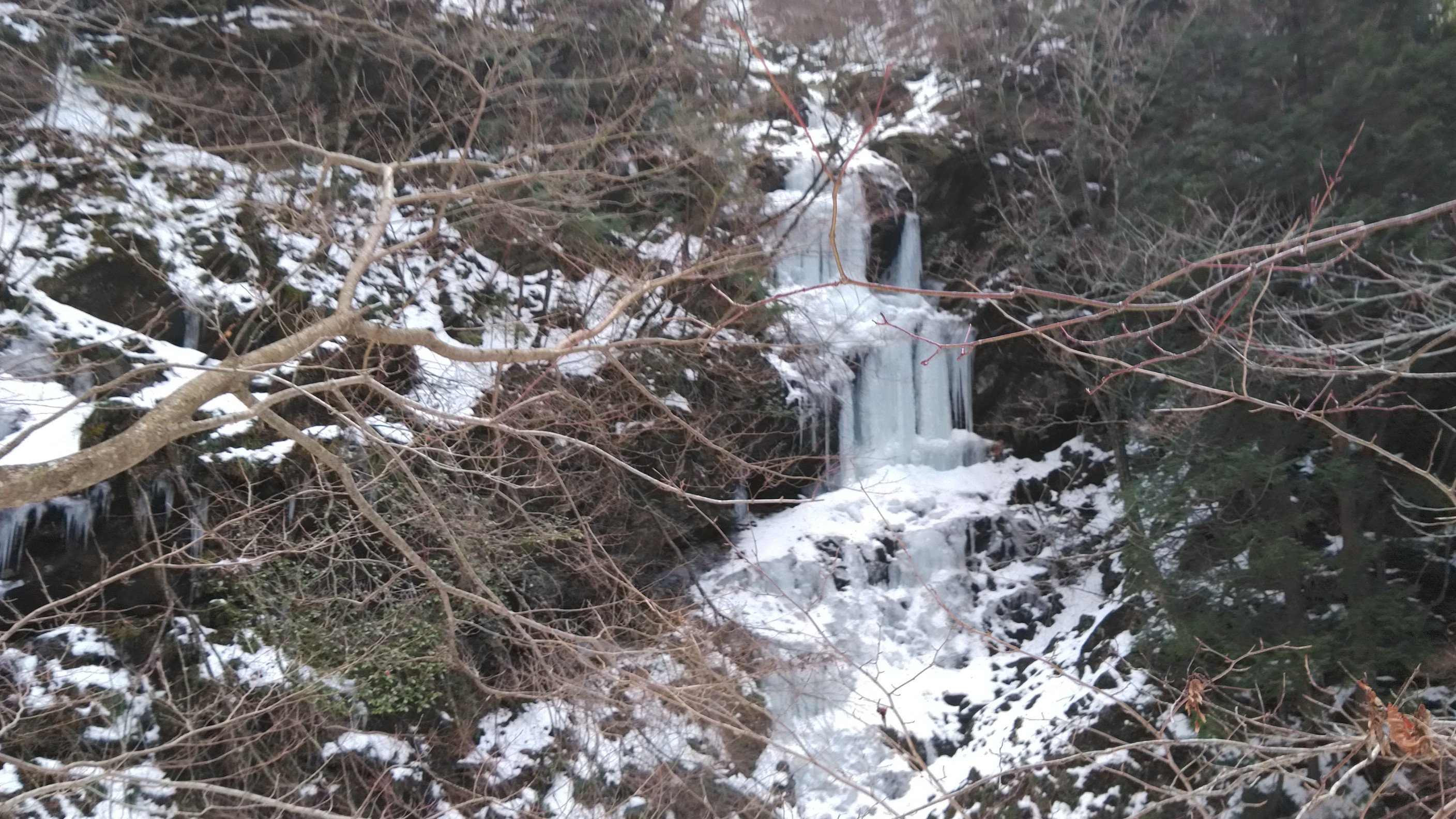 高瀑 たかたる の滝 2021 01 16 ゆうたさんの石鎚山 堂ヶ森 二ノ森の活動データ Yamap ヤマップ