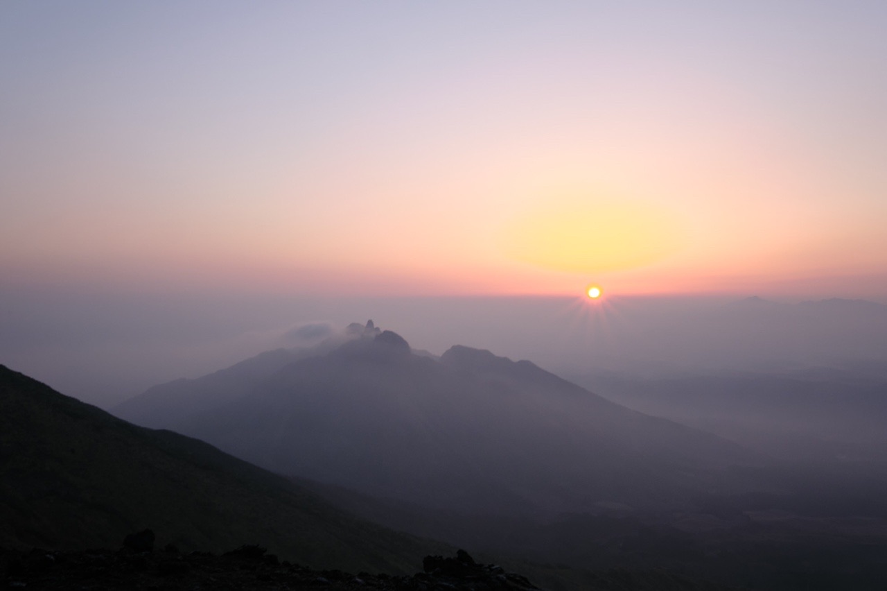 阿蘇の日の出 バシコさんの阿蘇山 高岳 根子岳の活動日記 Yamap ヤマップ