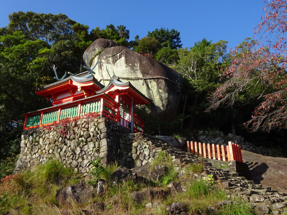 神倉神社から千穂ヶ峯に登り熊野速玉大社へ、そして丹鶴城公園から阿 
