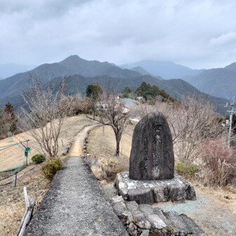 熊野古道 小辺路 有名な果無集落の図。
自分も撮ってしまいました😅