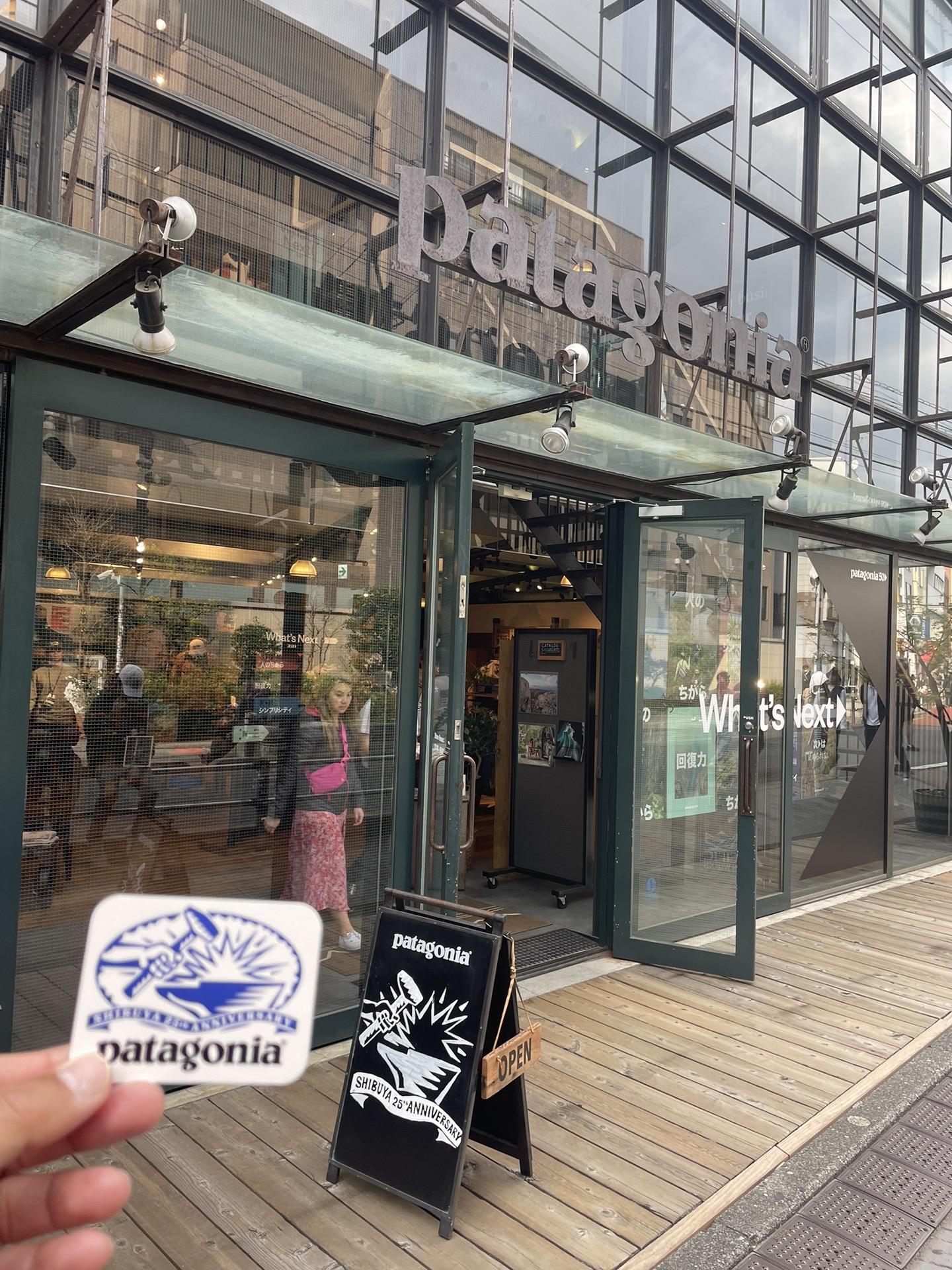 パタゴニア渋谷店、25周年ステッカーGE / hideshanさんのモーメント