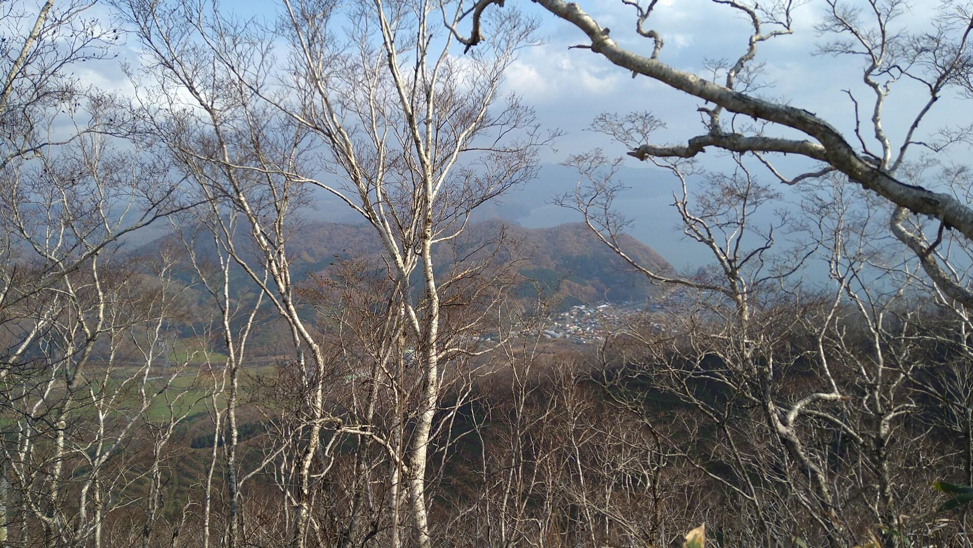 幌扶斯山より礼文華の町を望む / へいろんさんの礼文華峠の活動データ | YAMAP / ヤマップ