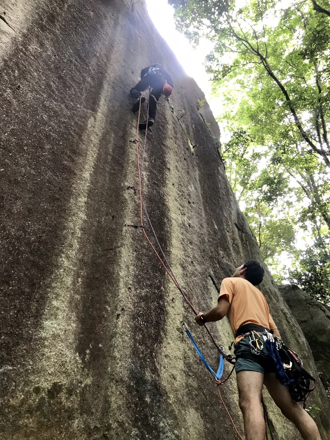 豊田 八間岩 クライミング 人工登攀 ユマーリング ポータレッジ設営 豊田市 中心エリア の写真6枚目 サラサラっと 速いしバランスいいし無駄が Yamap ヤマップ