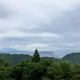 高草山山頂到着
富士山は雲の中。満観峰も行きたいな。
