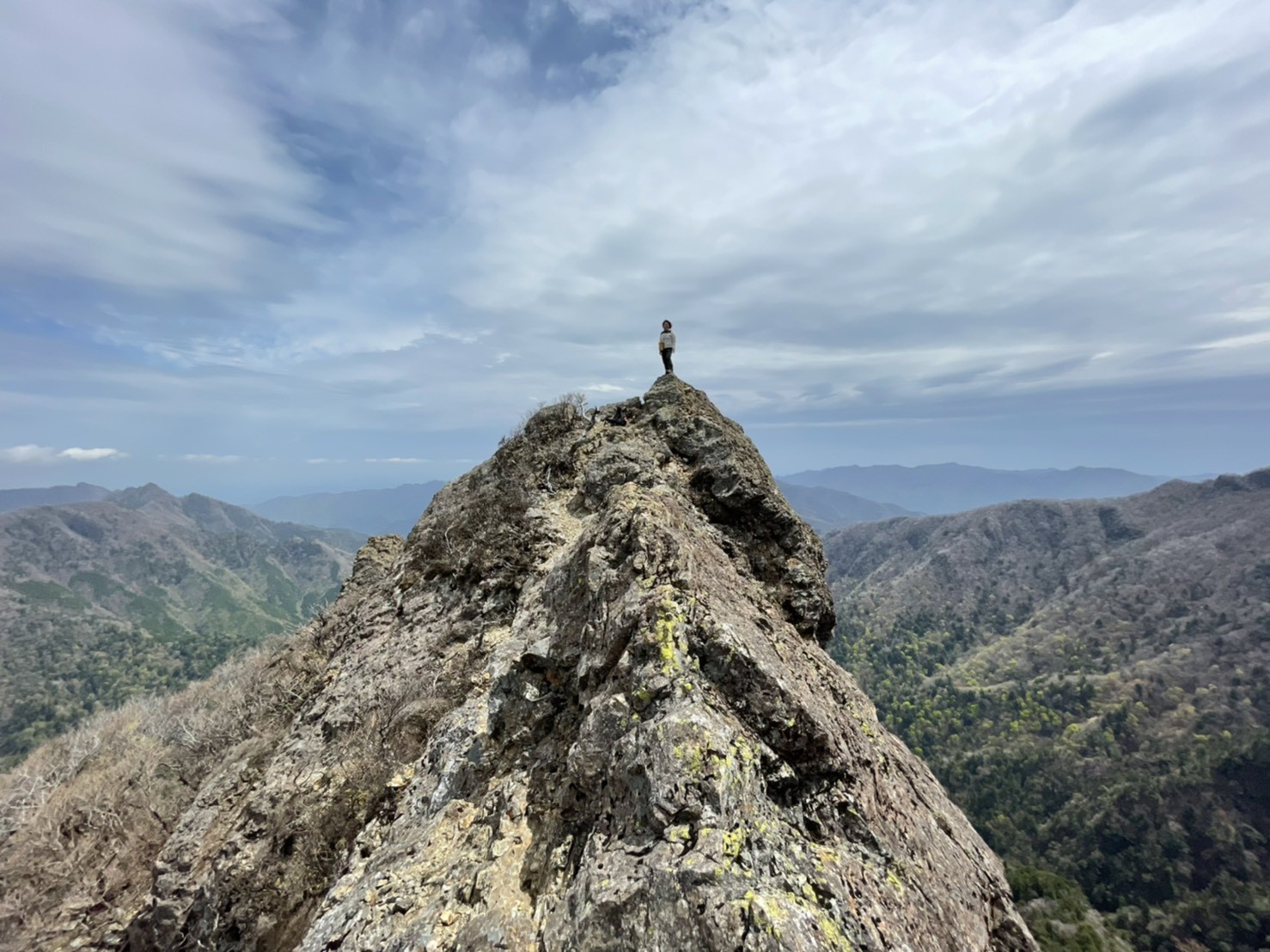 高千穂ハイカー 祖母山グルっと障子岳 親父山 黒岳まで満喫 ﾊﾞｯｼﾞget しょうこさんの祖母山の活動データ Yamap ヤマップ