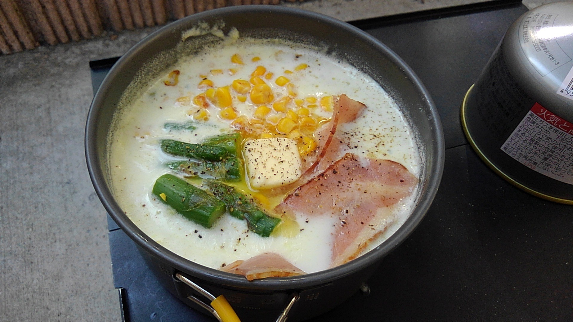 誰でも簡単 山で作るカルボナーララーメン ﾉ高尾山 陣馬山 景信山 04 26 もこもぐさんの高尾山 陣馬山 景信山の活動データ Yamap ヤマップ