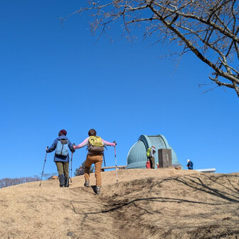 堂平山・笠山（乳房山）・大霧山 堂平山へ
思わず ない🪽羽が広がります