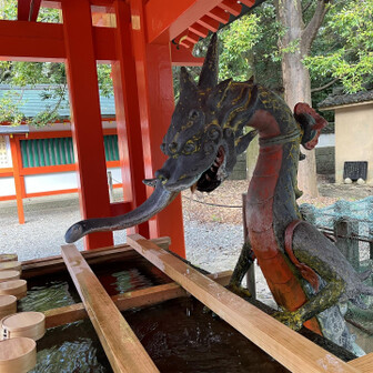 鼻？の長ぁ〜い龍🐉
こんな龍は初めて見ました