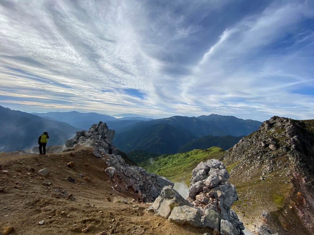 日本百名山 焼岳 新中の湯 焼岳 槍ヶ岳 穂高岳 上高地の写真30枚目 7 5 パノラマ風景 Yamap ヤマップ