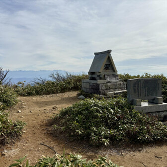 金剛堂山 金剛堂山（前金剛）に到着