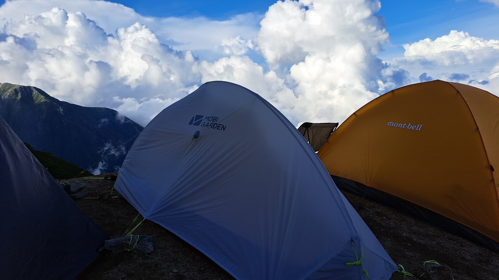 木曽駒ヶ岳 空木岳 テント泊 檜尾小屋テント場について 木曽駒ヶ岳 空木岳 越百山の写真47枚目 今回少ししわが有るも まーうまく張れたん Yamap ヤマップ