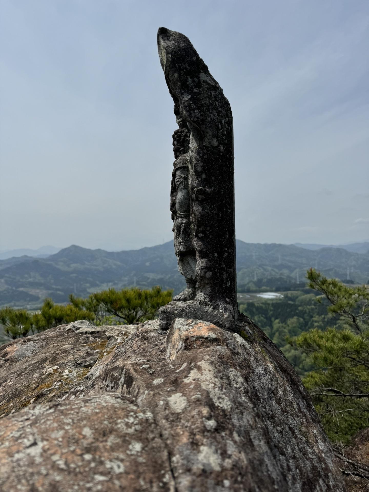 でも、やっぱり上りました。写真撮ってすぐ降りました！怖かった😱