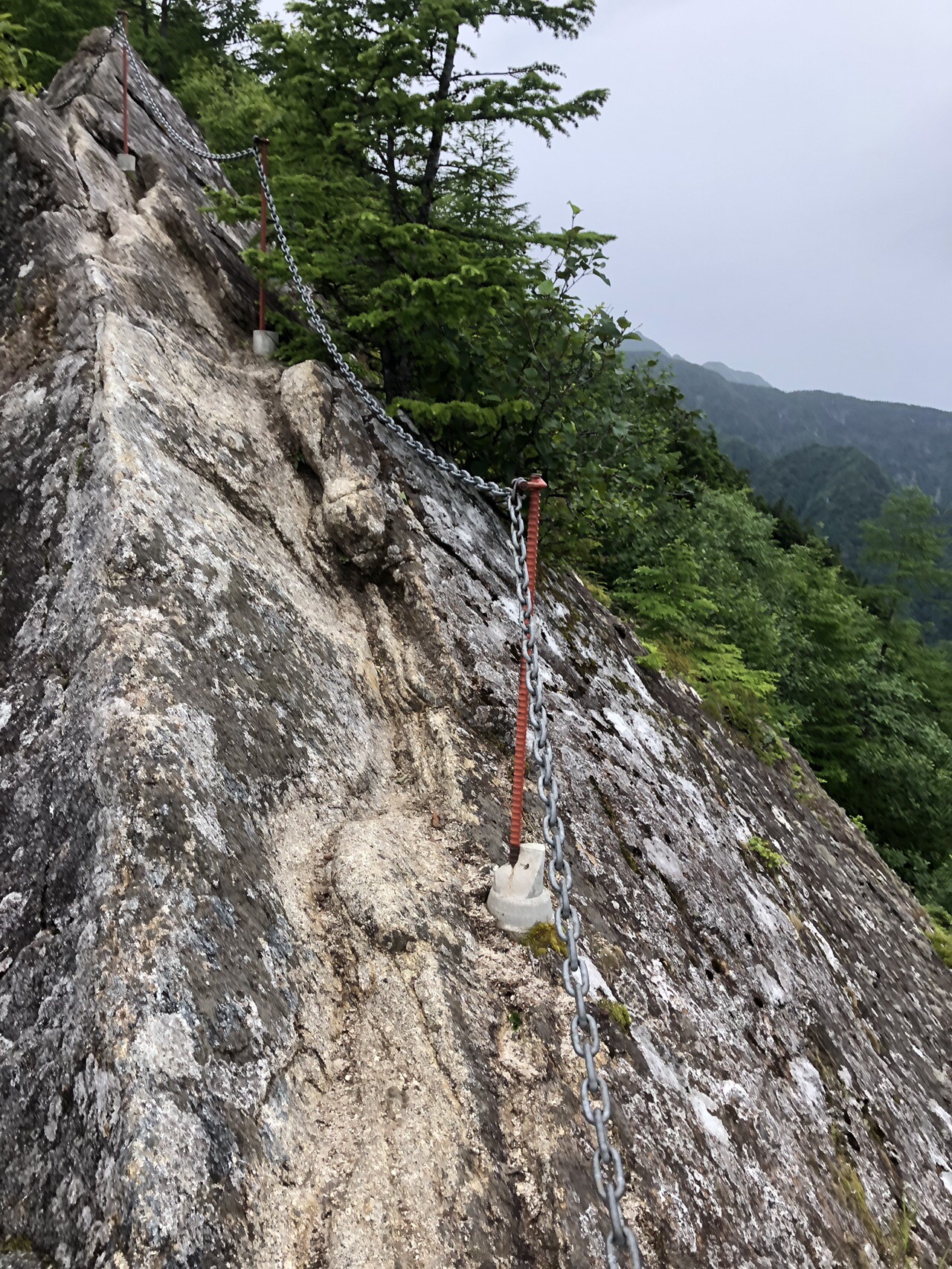 甲斐駒 黒戸尾根 駒に乗り 梅雨富士眺め 白浜へ ソラリスさんの甲斐駒ヶ岳 日向山の活動データ Yamap ヤマップ