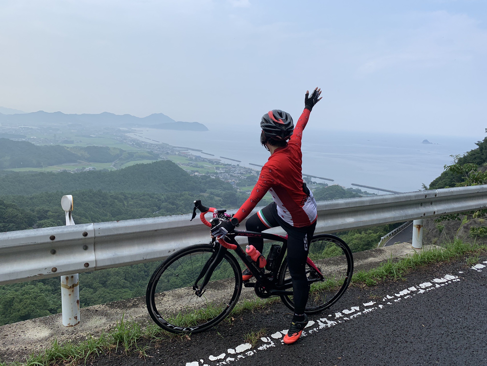 徳島県と香川県との県境にある大坂峠をライド🚵u200d♂️🚵u200d♀️💕 / pink 