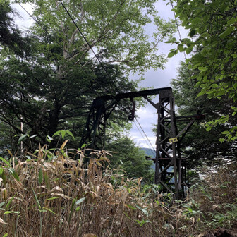 燕岳・餓鬼岳・唐沢岳 第二ベンチ直前
これで🍉が運ばれるのね