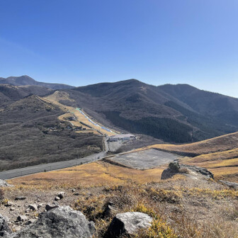 スキー場を見ながら昼食休憩
