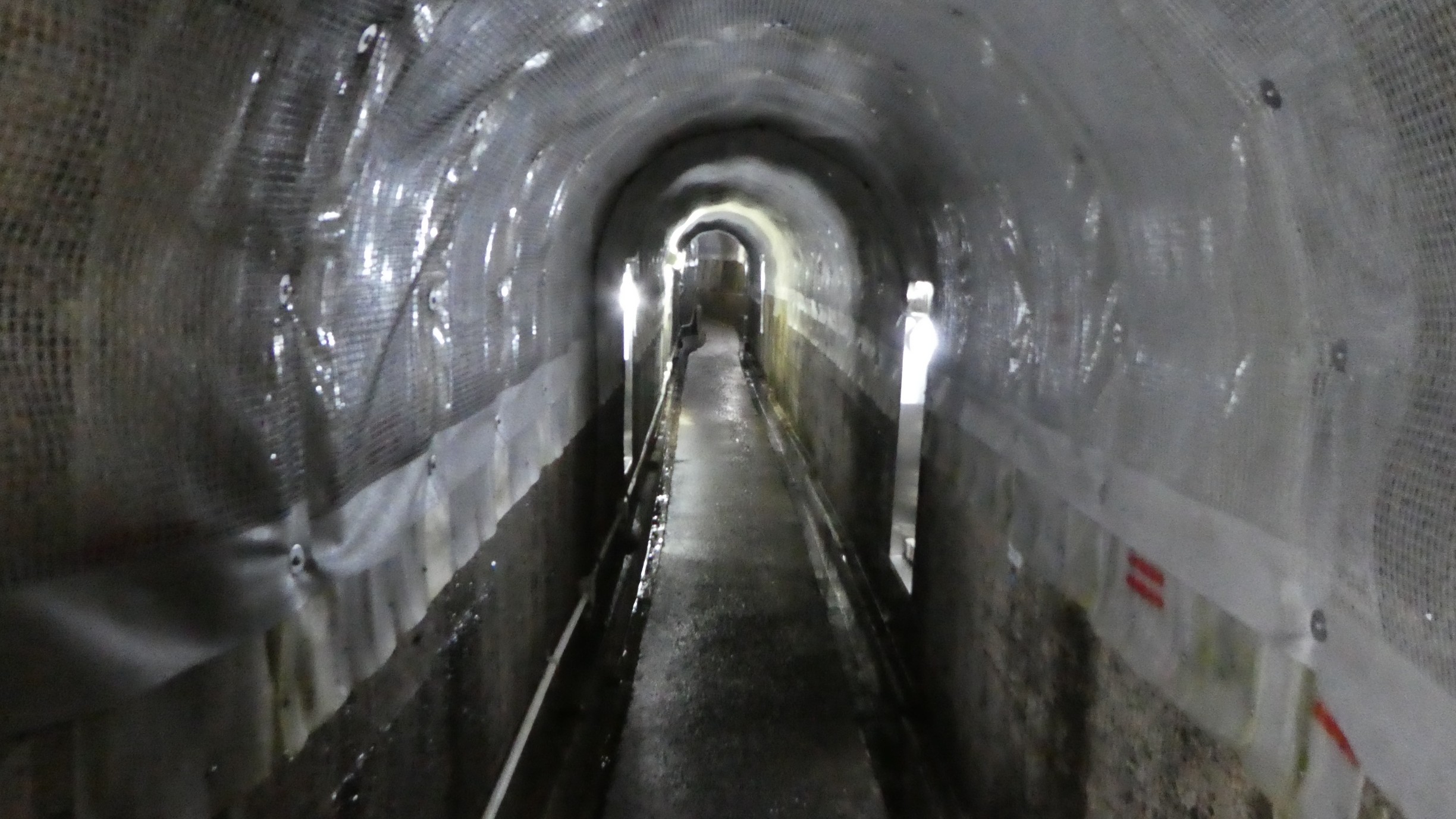 秘境 洞窟 トンネル巡り と 定山渓 豊平峡の紅葉 Chibitaさんの札幌市の活動日記 Yamap ヤマップ