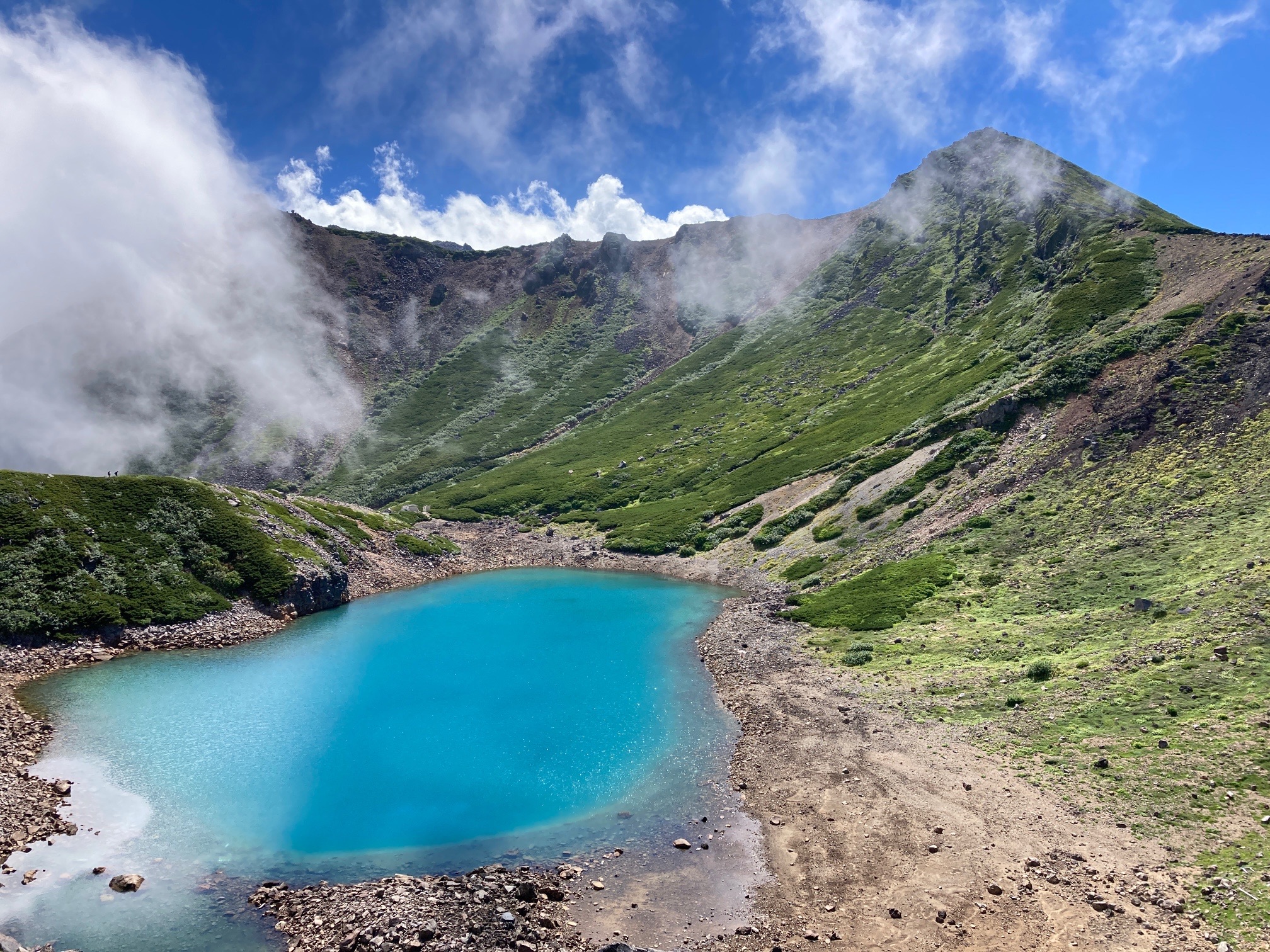 御嶽山(剣ヶ峰)から三の池 / モーリーさんの御嶽山・継子岳・摩利支天山の活動データ | YAMAP / ヤマップ
