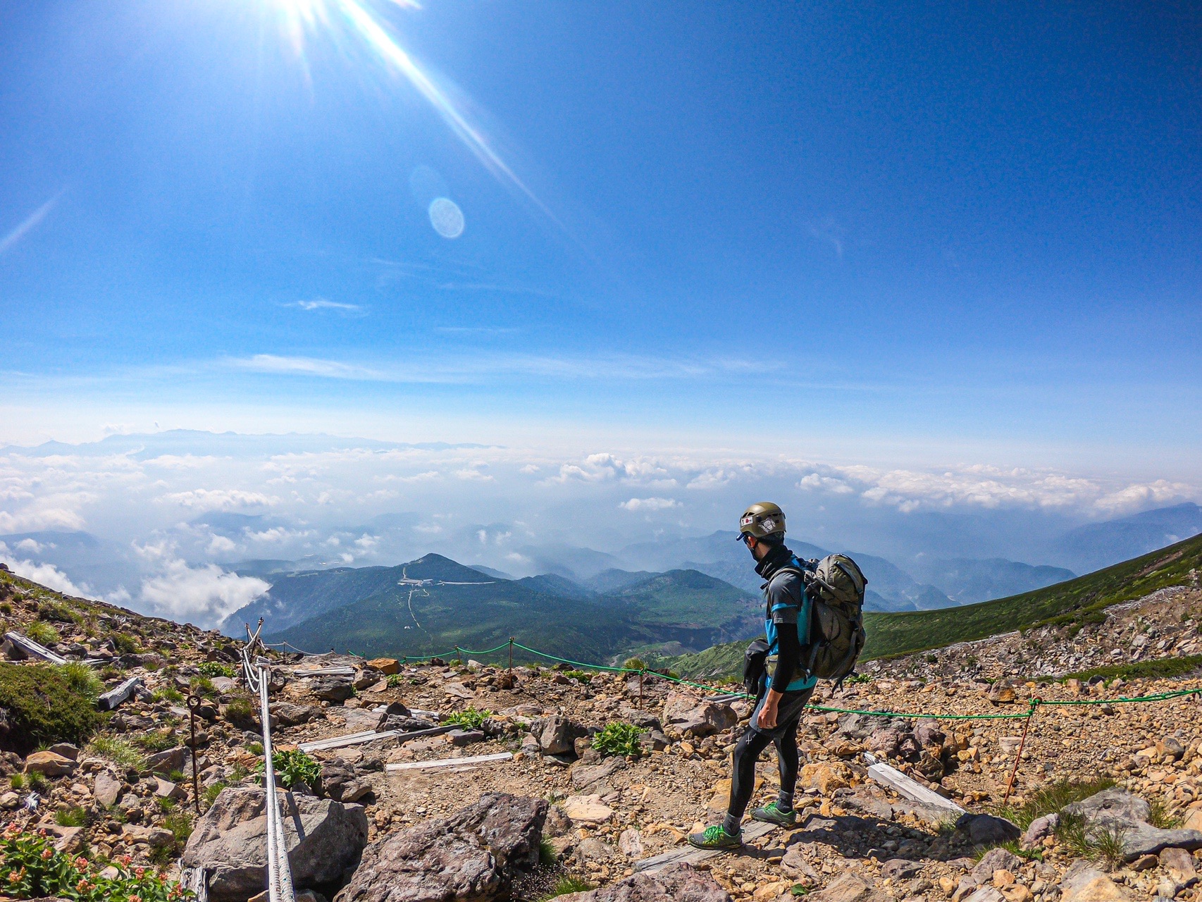 御嶽山 王滝頂上 期間限定の景色 Take Aikiさんの御嶽山 継子岳 摩利支天山の活動データ Yamap ヤマップ