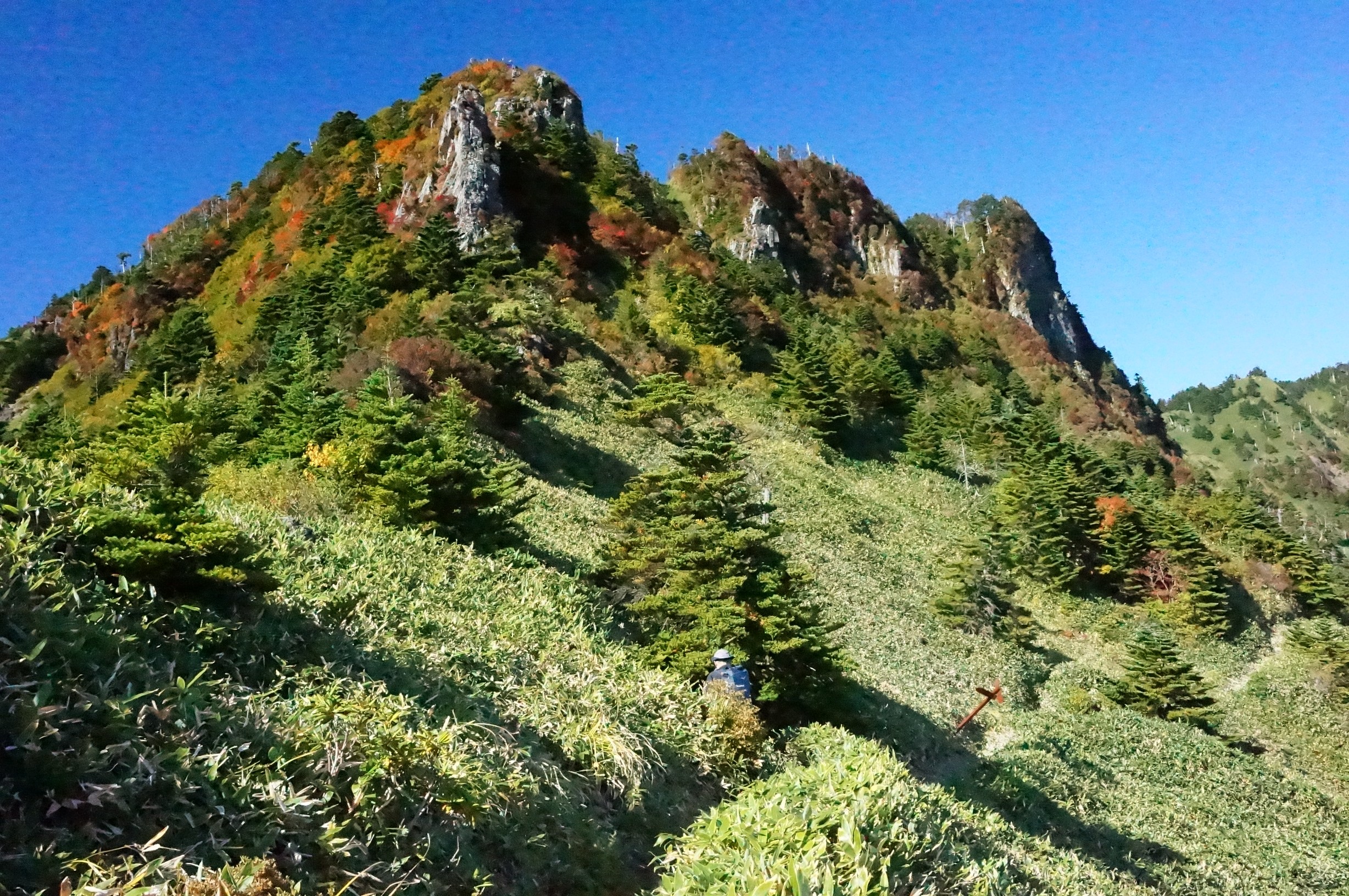 紅葉21 石鎚山 西ノ冠岳 二ノ森 5965わかめさんの石鎚山 堂ヶ森 二ノ森の活動データ Yamap ヤマップ
