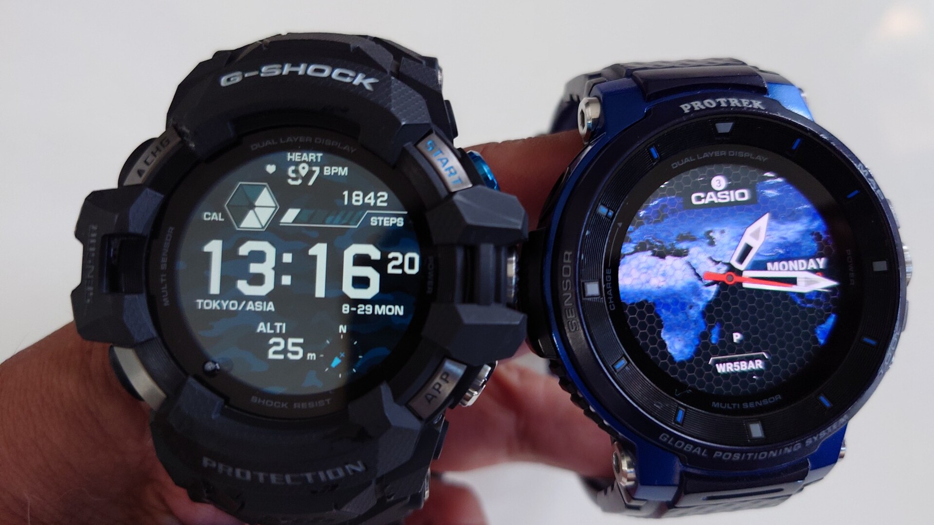 2169 極美品‼︎ G-SHOCK GSW-H1000　スマートウォッチ GSW-H1000-1AJR | CASIO