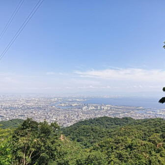 風吹岩からの見晴らし🐱発見！