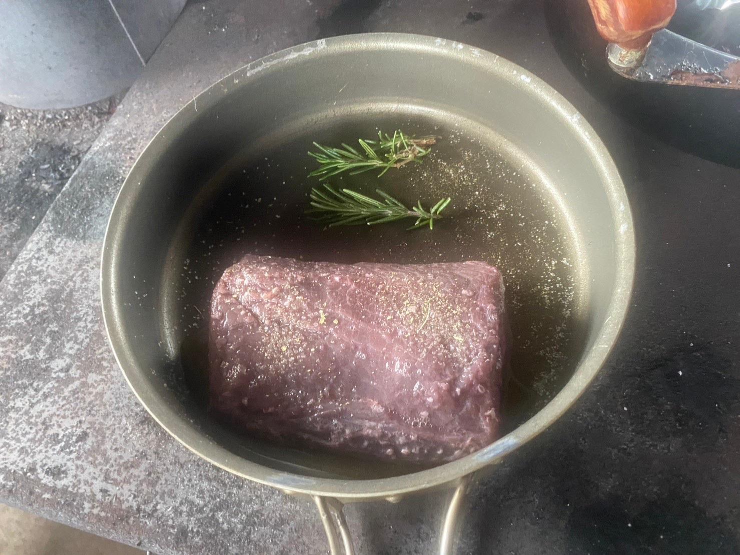 医王山・白兀山・箱屋谷山 鹿肉ローストしまーす