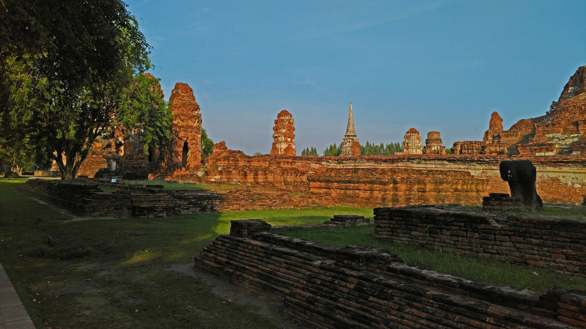 早朝の鳥の声に癒され 暑さで汗だく アユタヤのワット寺院遺跡めぐり Laofang 老芳 さんのアユタヤの活動日記 Yamap ヤマップ