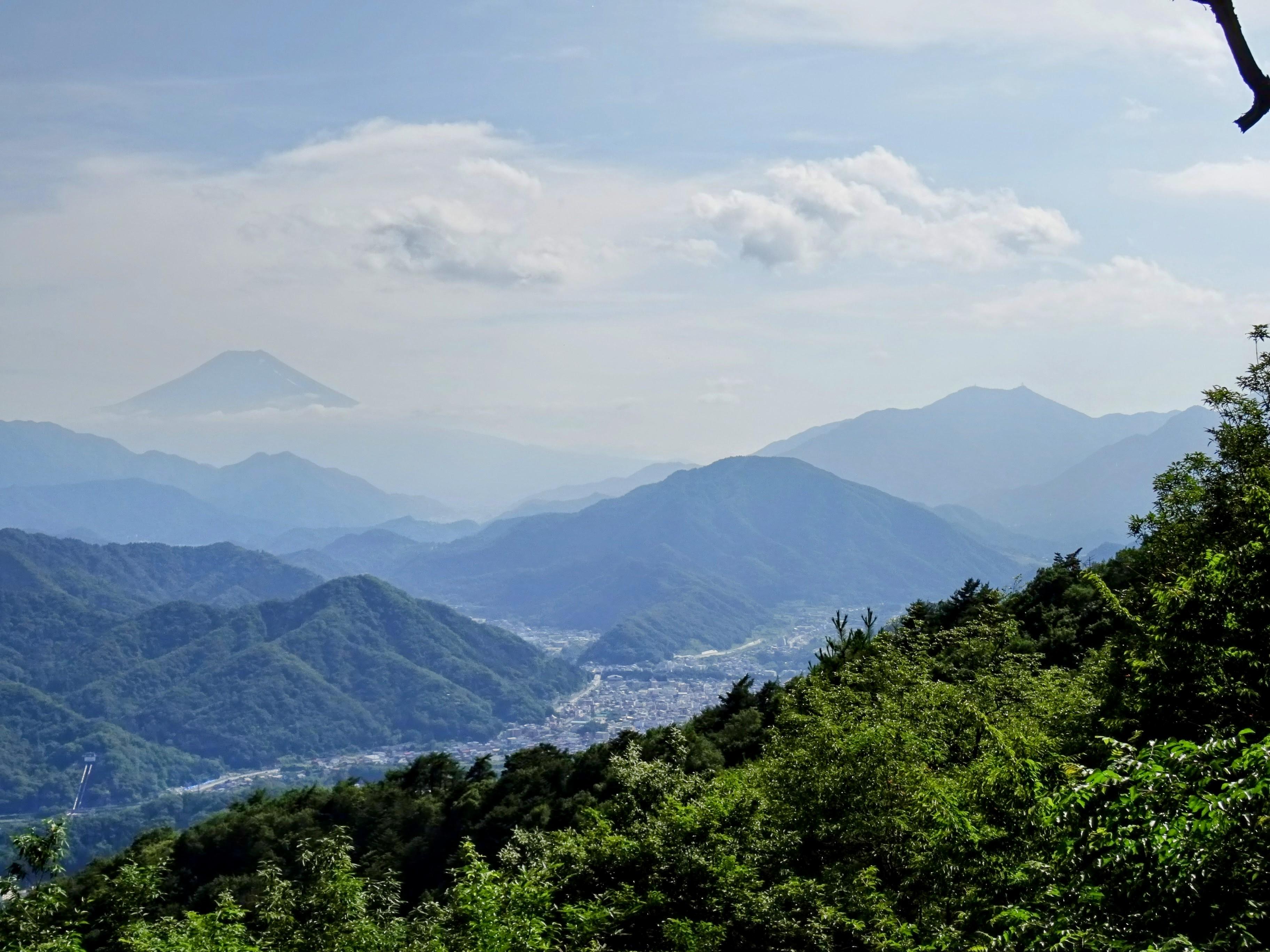 意外に快適だった扇山～カンバノ頭～百蔵山～猿橋 / クリスタルラジオさんの百蔵山・扇山・権現山の活動データ | YAMAP / ヤマップ