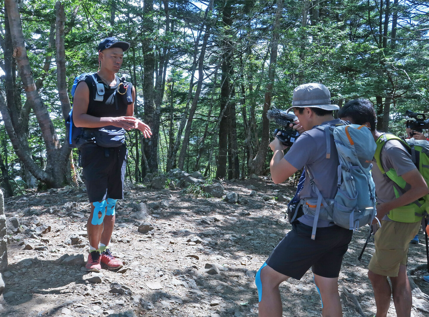 大菩薩嶺で田中陽希さんに会ったー みな源さんの大菩薩嶺 鶏冠山 大マテイ山の活動日記 Yamap ヤマップ