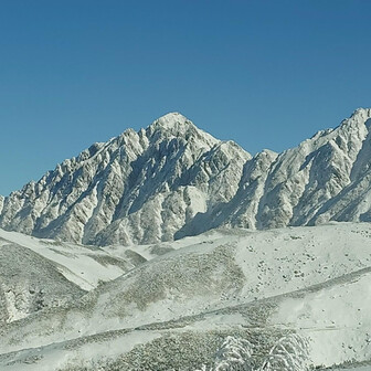 立山・雄山・浄土山 バス🚌から白っぽい剱