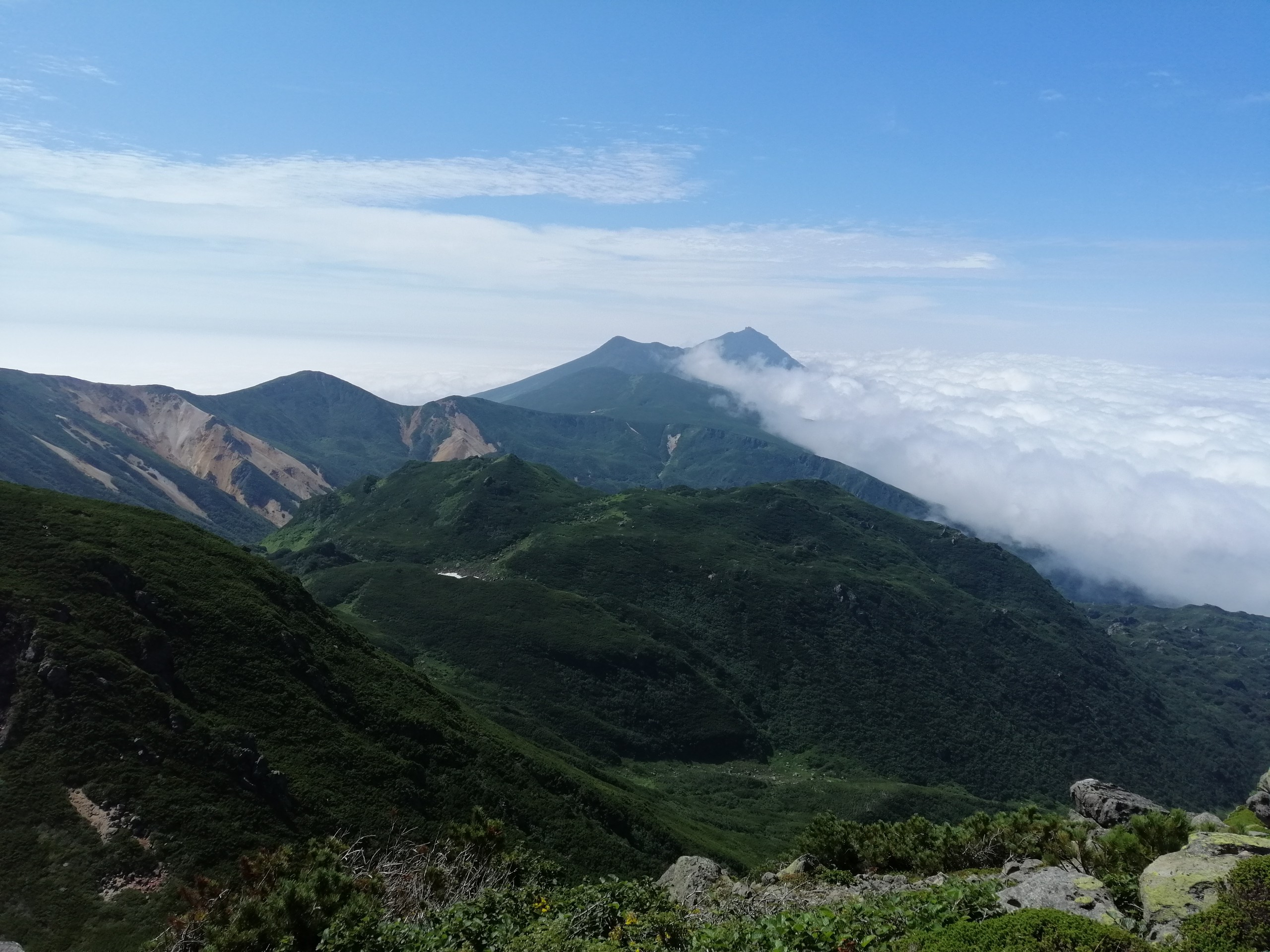 知床連山縦走 羅臼岳 硫黄山 19 08 10 みーさんの羅臼岳 硫黄山 知床 羅臼湖の活動データ Yamap ヤマップ