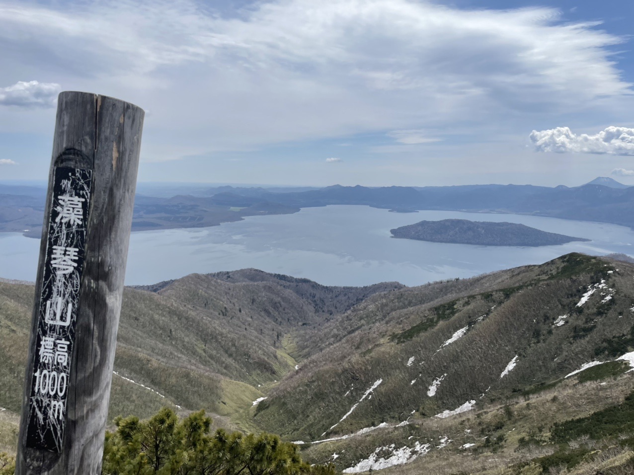 芝桜と藻琴山 満開です じゅんぺさんの藻琴山 硫黄山 屈斜路湖 摩周湖の活動データ Yamap ヤマップ