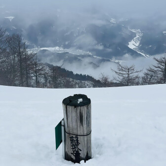 蘇武岳 2年ぶりの蘇武岳登頂‼️
関西100名山で兵庫100山🏔️
前回はもっとガスガスやったからまだマシか😅