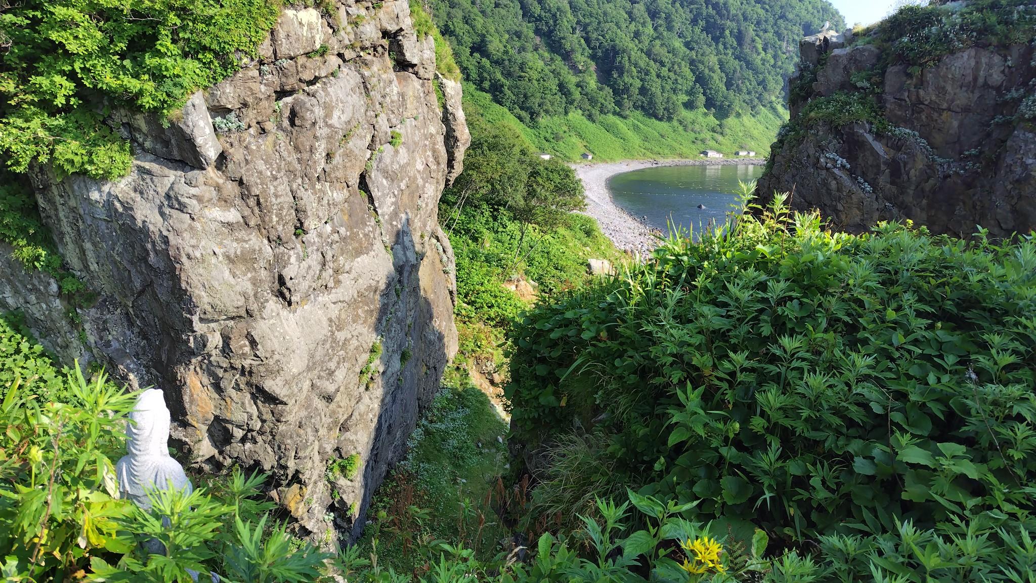 下降は通常の登山道レベルです。