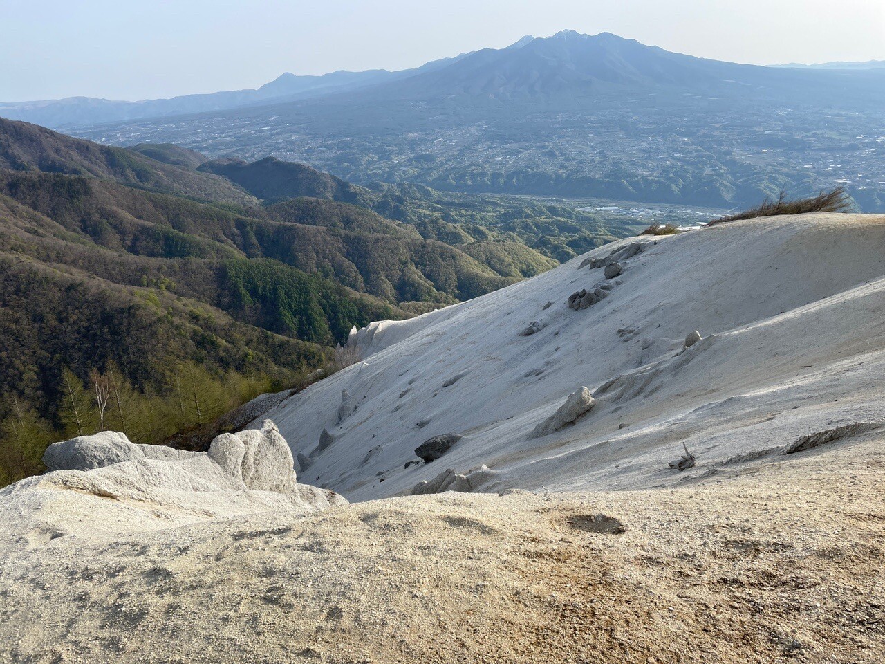 日向山 駒岩 鞍掛山 天空のビーチと甲斐駒様にかぶりつき みねさんの甲斐駒ヶ岳 日向山の活動データ Yamap ヤマップ