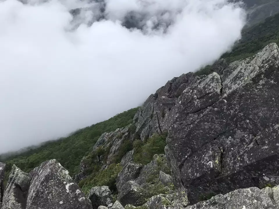 奥秩父 乾徳山 中央稜北方カンテ 第一岩稜 フリーソロ ryotaさんの乾徳山 黒金山の活動日記 yamap ヤマップ