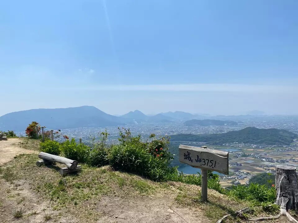 城山（香川県仲多度郡まんのう町長尾）の最新登山情報 / 人気の登山ルート、写真、天気など YAMAP / ヤマップ