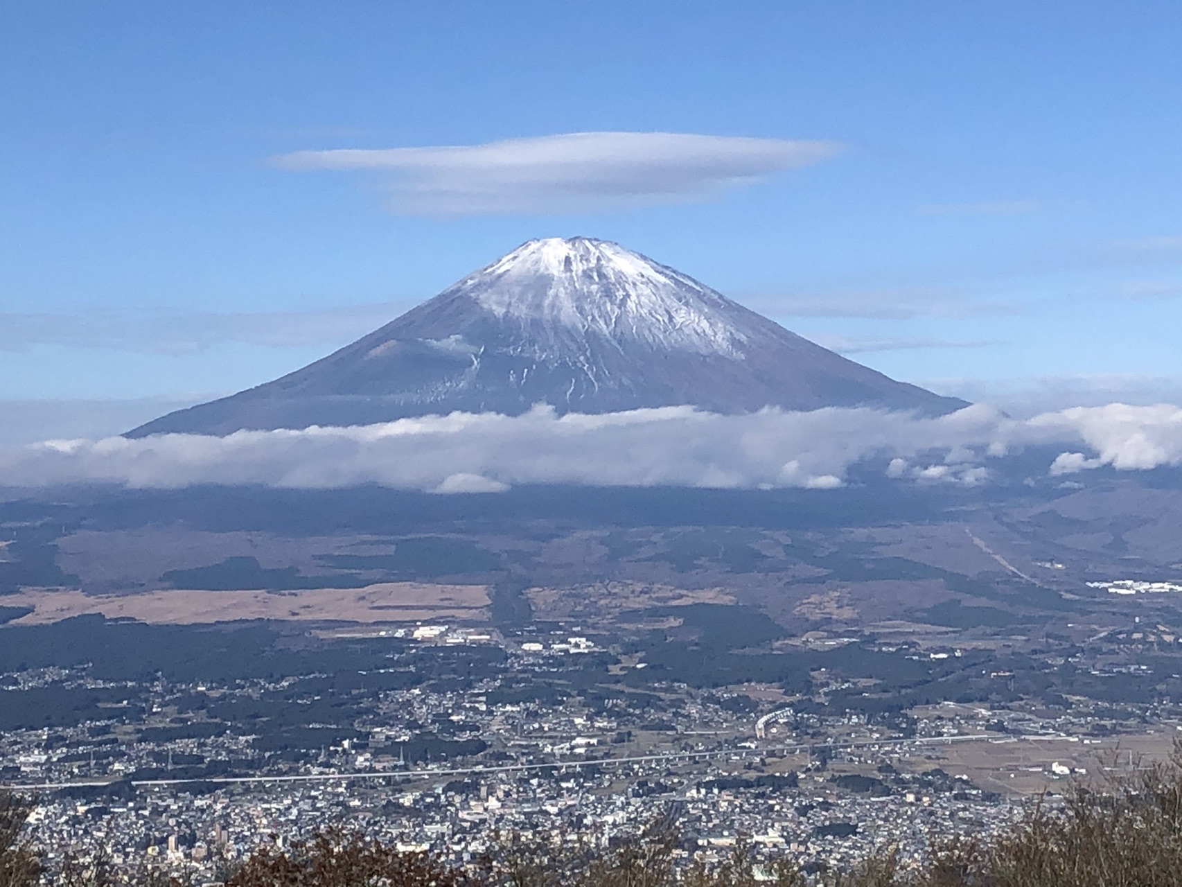 絶景の富士山 箱根外輪山縦走トレラン 金時山 明神ヶ岳 明星ヶ岳 塔ノ峰 ソロ 日帰り だったんさんの金時山 明神ヶ岳の活動データ Yamap ヤマップ
