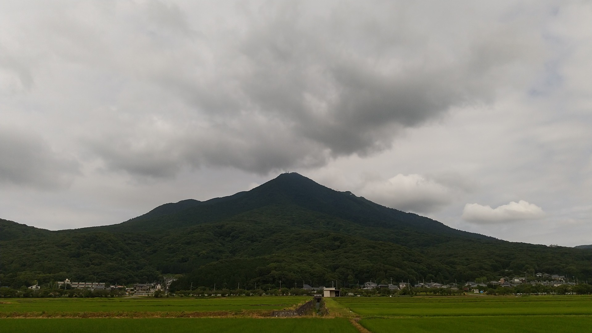 曇り時々筑波山 女体山 男体山 Yutayutaさんの筑波山の活動データ Yamap ヤマップ