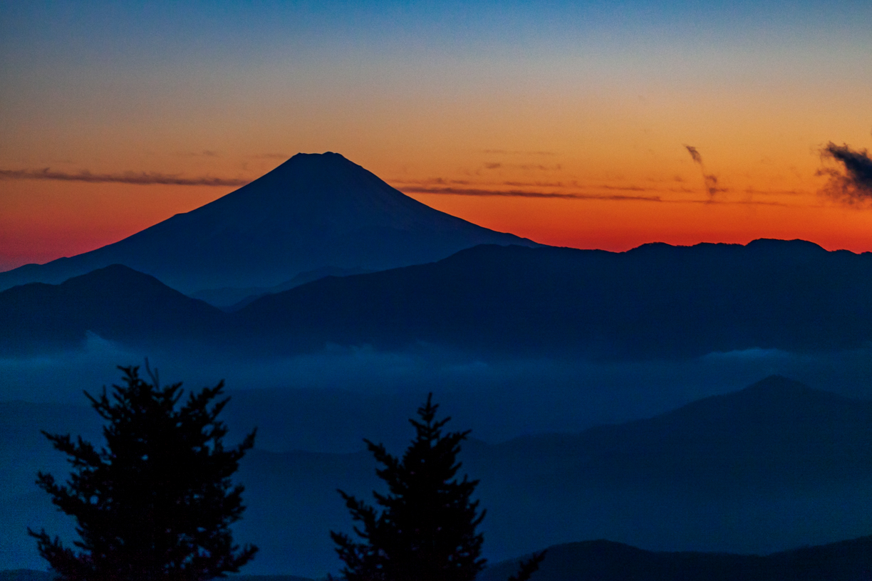 雲取山から年最初の富士山 ユッキーさんの雲取山 鷹ノ巣山 七ツ石山の活動日記 Yamap ヤマップ
